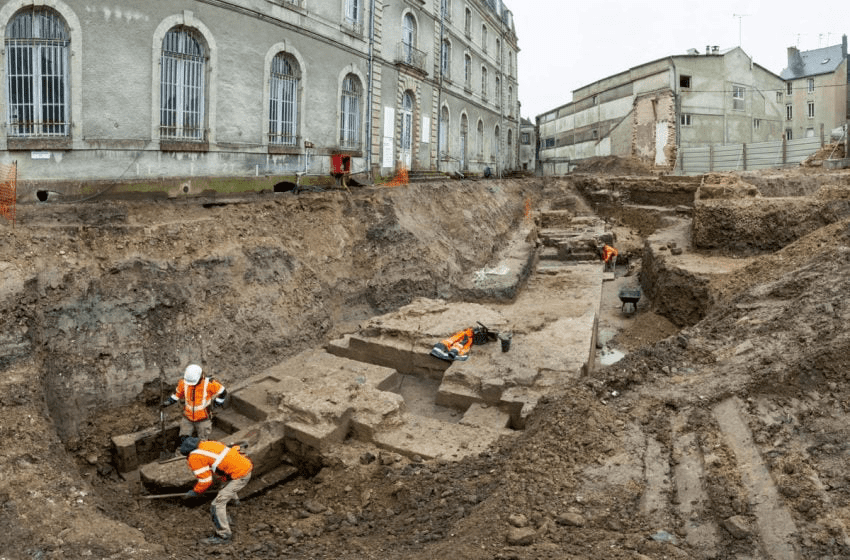 فرنسا: اكتشاف قلعة تعود للقرن الرابع عشر أسفل فندق في مدينة فان