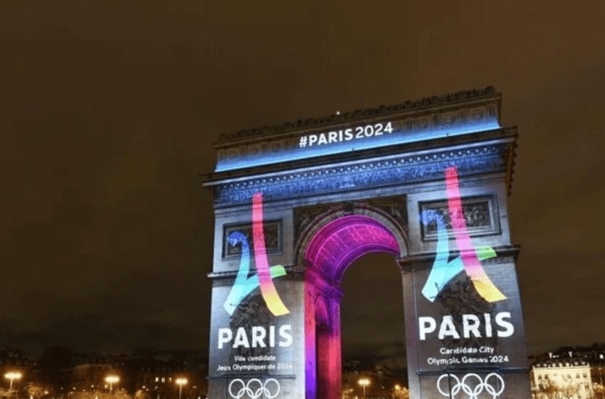 حكمتان مغربيتان ضمن قائمة الفيفا في أولمبياد باريس 2024