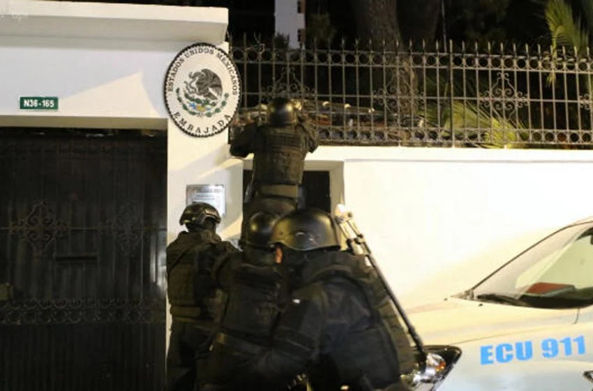 المكسيك تقطع علاقاتها الدبلوماسية مع الإكوادور بعد اقتحام الشرطة مقر سفارتها في كيتو