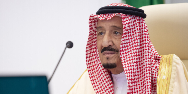 الديوان الملكي السعودي يعلن إصابة الملك سلمان بن عبد العزيز بالتهاب رئوي