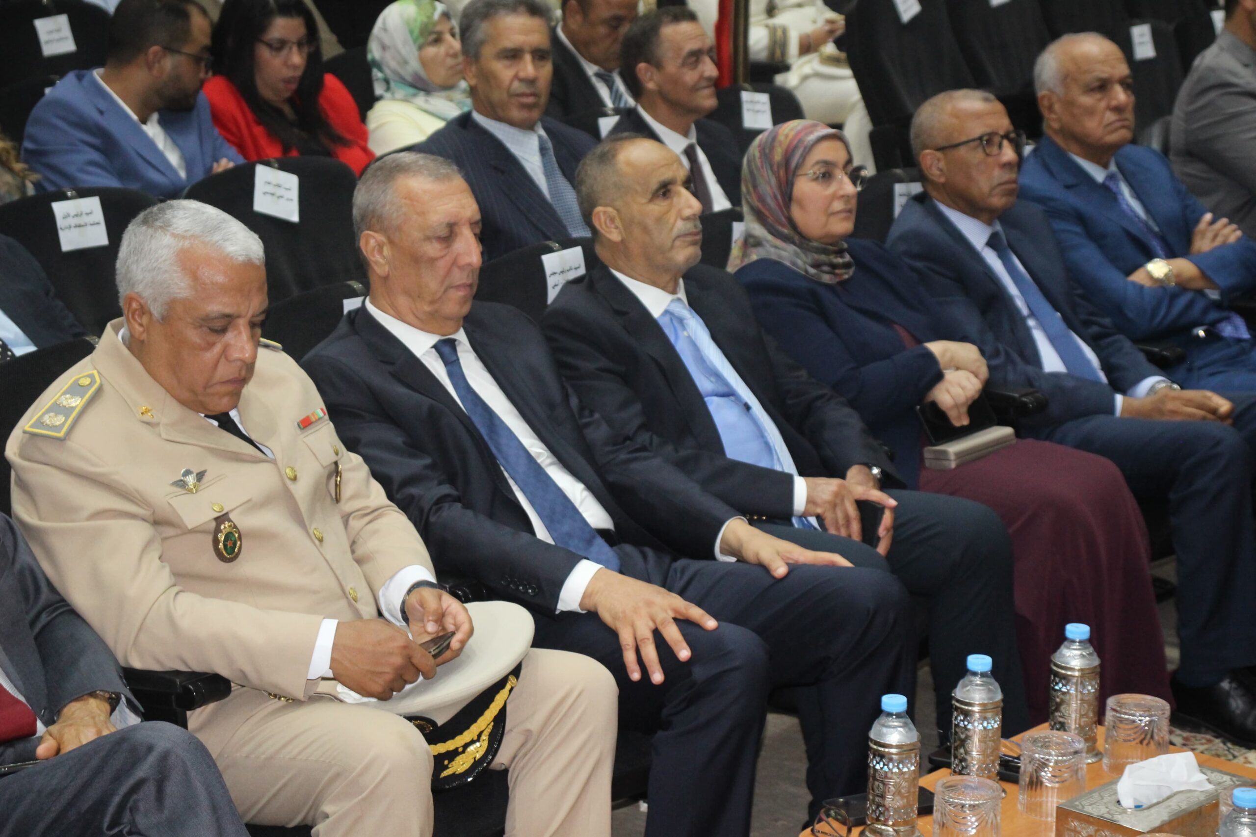 بالفيديو.. والي جهة مراكش اسفي يترأس مراسيم الانصات للخطاب الملكي السامي بمناسبة عيد العرش المجيد +صور