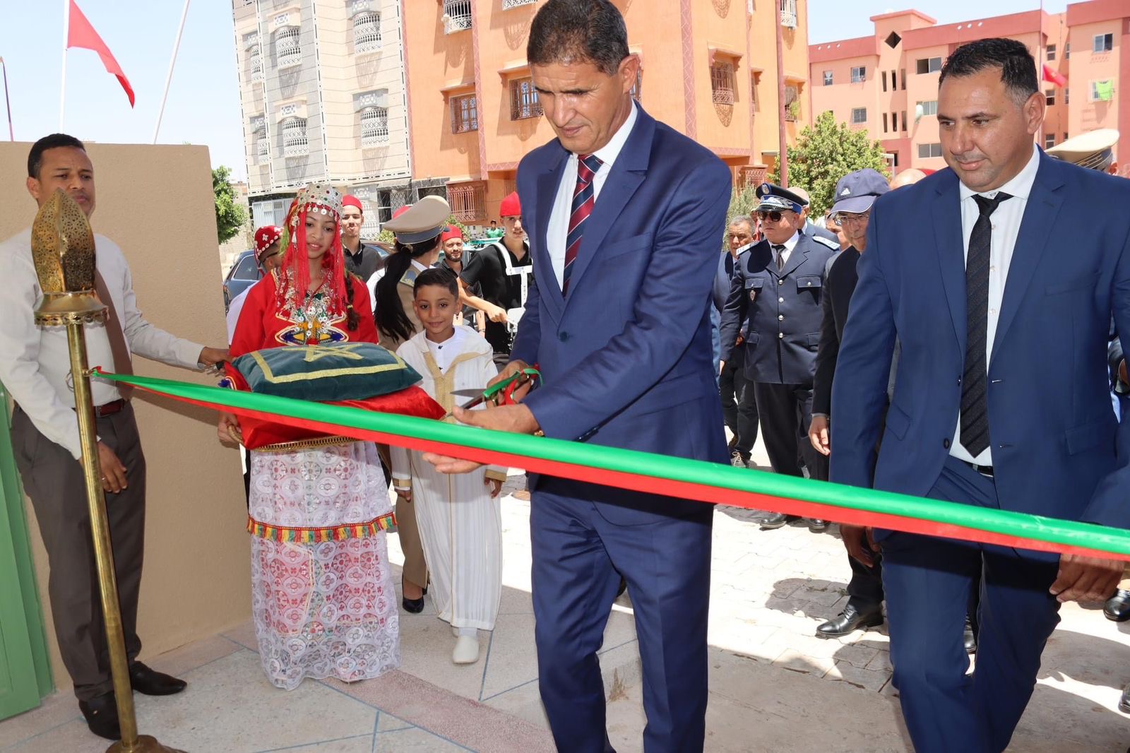 عامل إقليم شيشاوة يدشن مشاريع تنموية مهيكلة بمناسبة عيد العرش