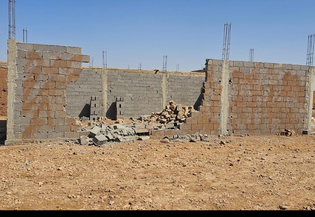 مباشرة بعد تنصيبهما.. قائد قيادة أسيف المال ورئيس دائرة مجاط يدشنان مهامهما بهدم بنايات عشوائية