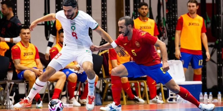 “أسود الفوتسال” يفوزون برباعية أمام إسبانيا