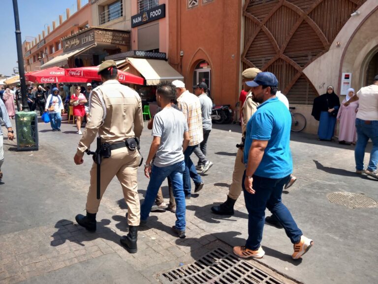 السلطات المحلية تشن حملة لتحرير الملك العمومي بمراكش