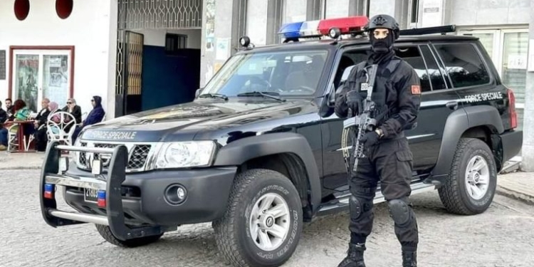 توقيف 8144 شخصا في عمليات أمنية مكثفة بفاس وضبط مواد وأدوات تشكل تهديداً للأمن