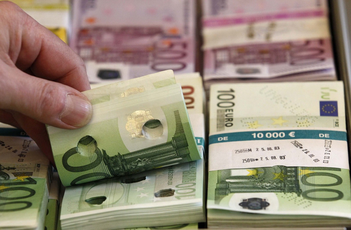 باب سبتة.. اعتقال سينغالي متلبسا بحيازة مبالغ مهمة بالعملة الصعبة