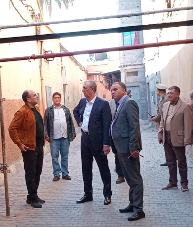والي جهة مراكش آسفي فريد شوراق في جولة ميدانية لتفقد المواقع التراثية بالمدينة القديمة