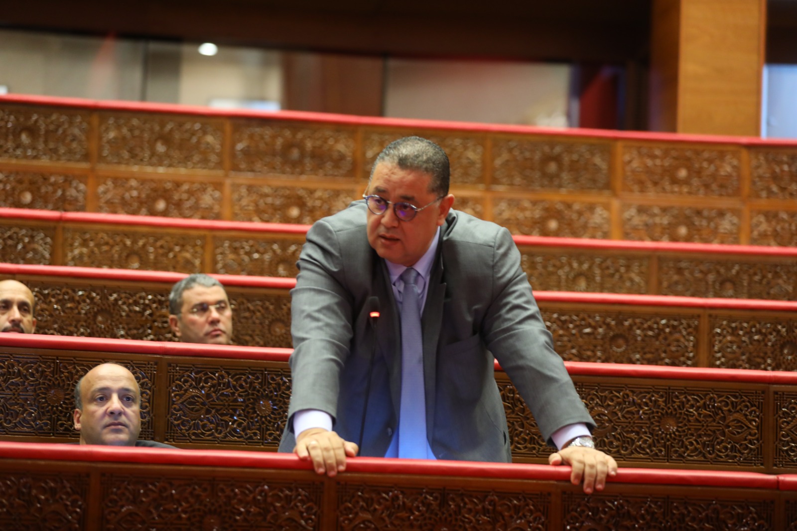 الوفا برلماني مراكش يدق ناقوس الخطر حول فوضى المكملات الغذائية ويسائل وزير الصحة