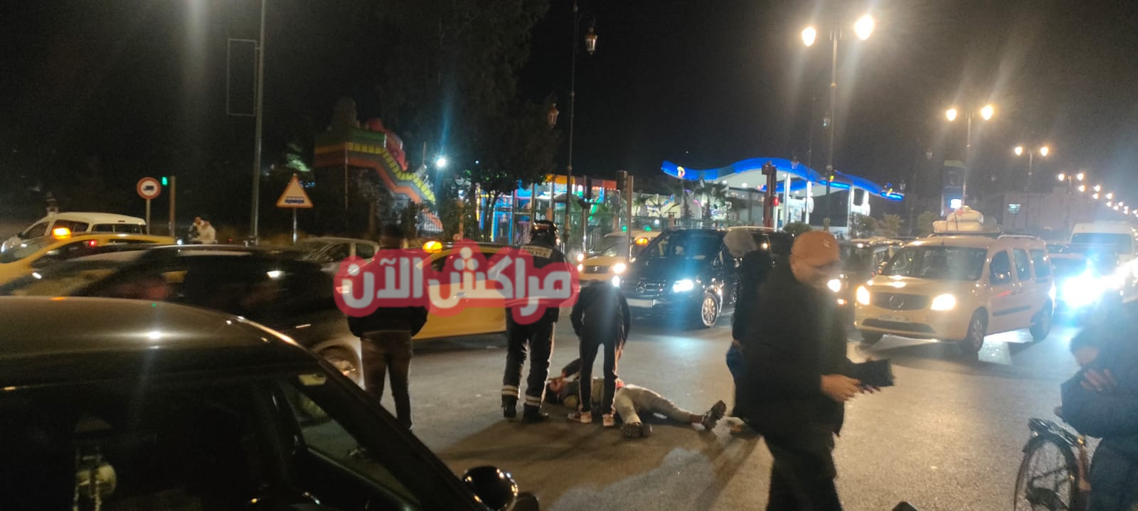 عاجل.. اصطدام سيارة “زماكري” ودراجة نارية يُسفر عن إصابة شاب بشارع كماسة بمراكش عاجل.. اصطدام سيارة “زماكري” ودراجة نارية يُسفر عن إصابة شاب بشارع كماسة بمراكش