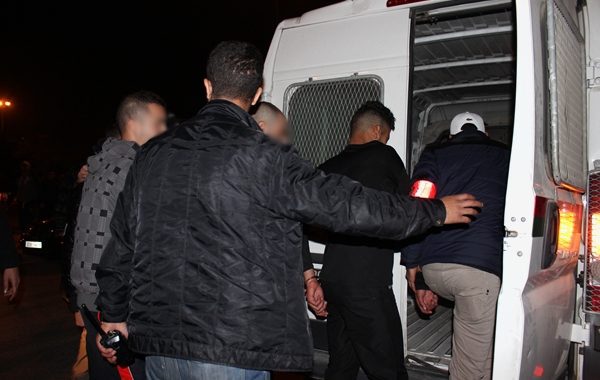 اعتقال 4 “بزناسة” وحجز أزيد من 113 كلغ من المخدرات وسيارتين