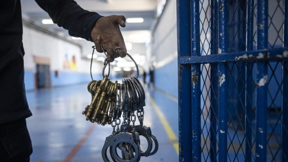 ابتدائية تطوان تدين تلميذين بالسجن النافذ 25 سنة على خلفية قتل زميلهما بالثانوية