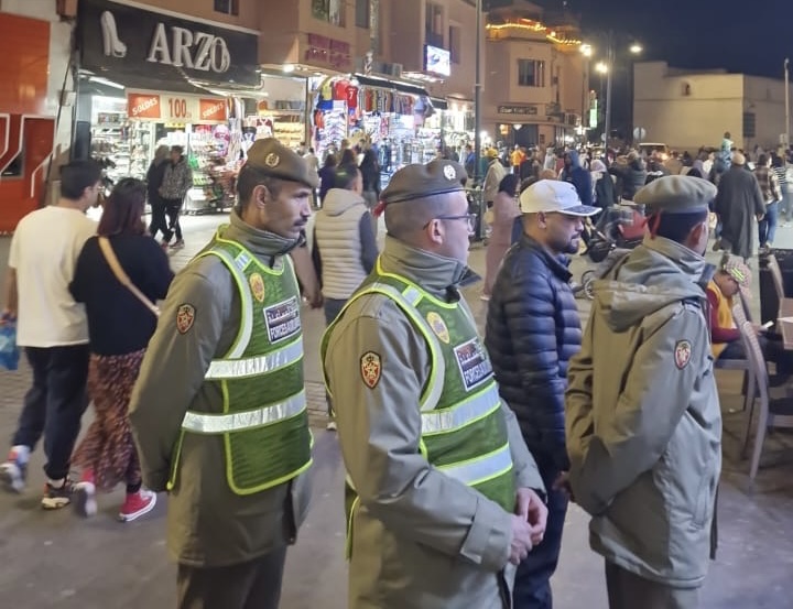بالصور.. حملة تحرير الملك العام بمراكش تطال محلات ومطاعم بممر “البرانس”