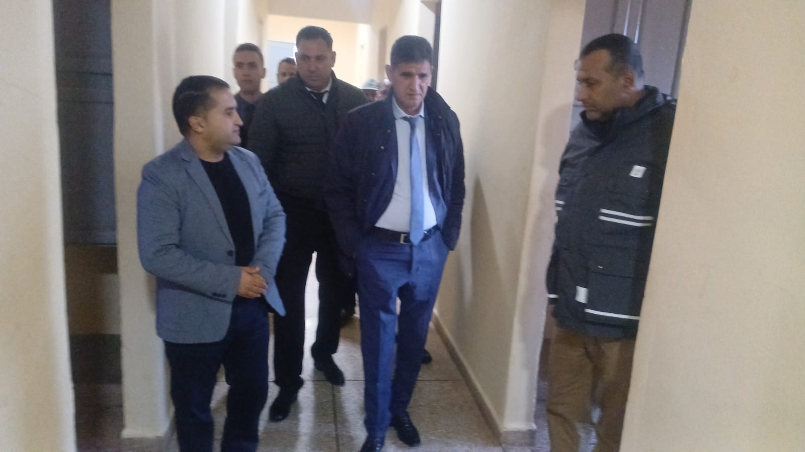العامل الكراب في زيارة تفقدية ميدانية لتتبع إنجاز مشاريع بناء منشآت تربوية باقليم شيشاوة