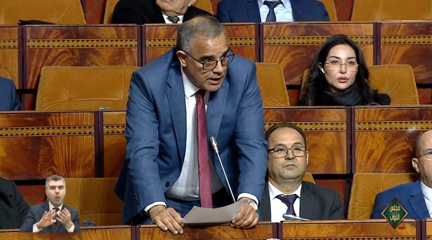 برلماني الصويرة يسائل الوزير لفتيت حول رفض منح رخص السكن المؤقتة لتزويد المساكن بالكهرباء