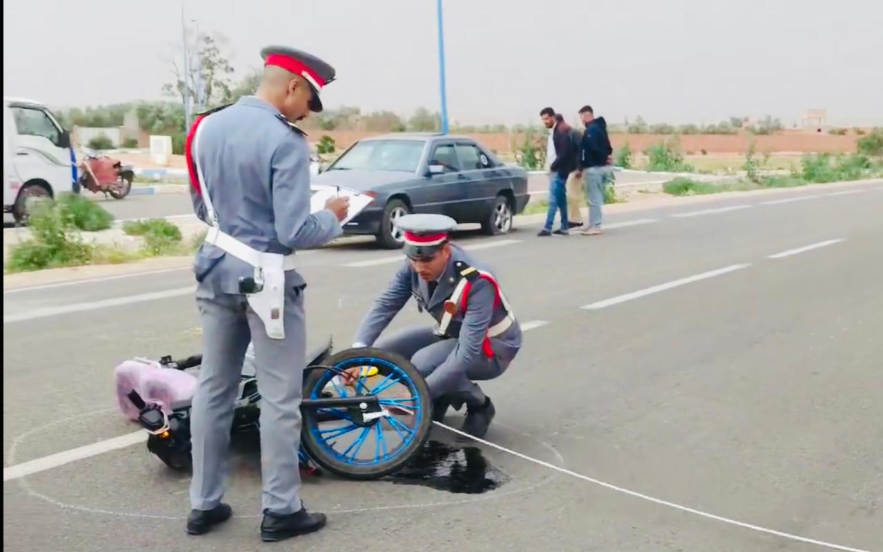 اصطدام عنيف بين سيارة و”موطور” يرسل شابا في حالة حرجة لمستعجلات اليوسفية