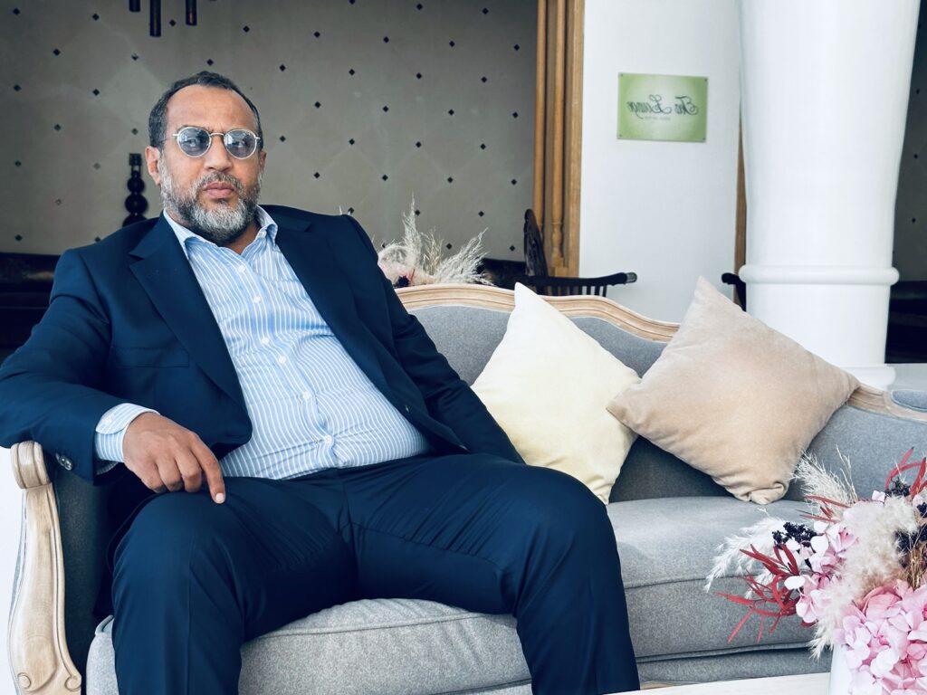 حنيفة رئيس الكوكب المراكشي يوجه رسالة شكر مؤثرة للجماهير بعد الصعود