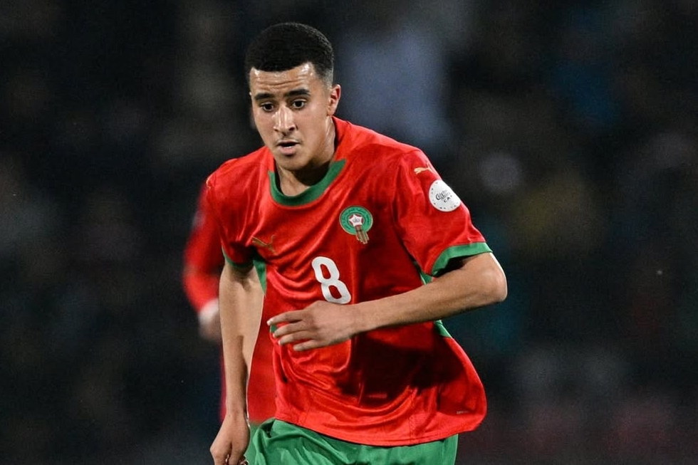 أرسين فينغر يشيد بعبد الله وزان