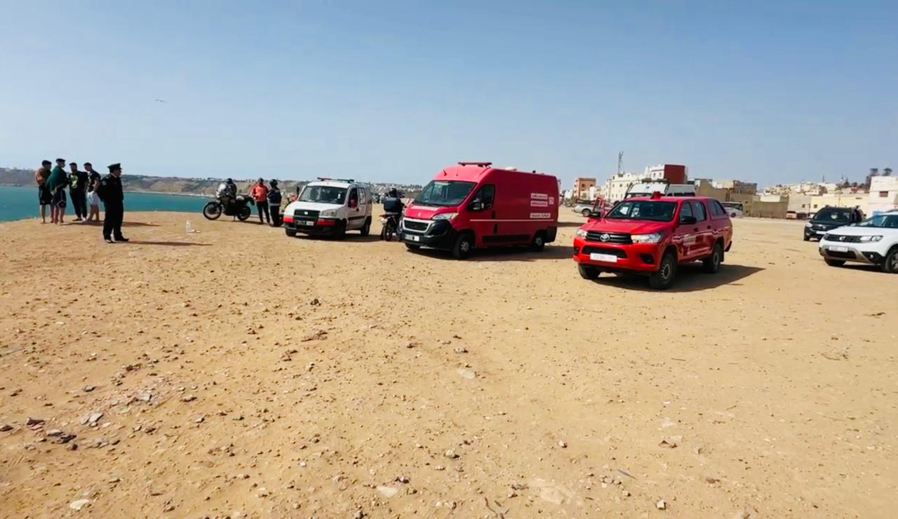 عاجل.. غطاس ينتشل جثة الشاب العشريني المفقود بكورنيش آسفي +صور