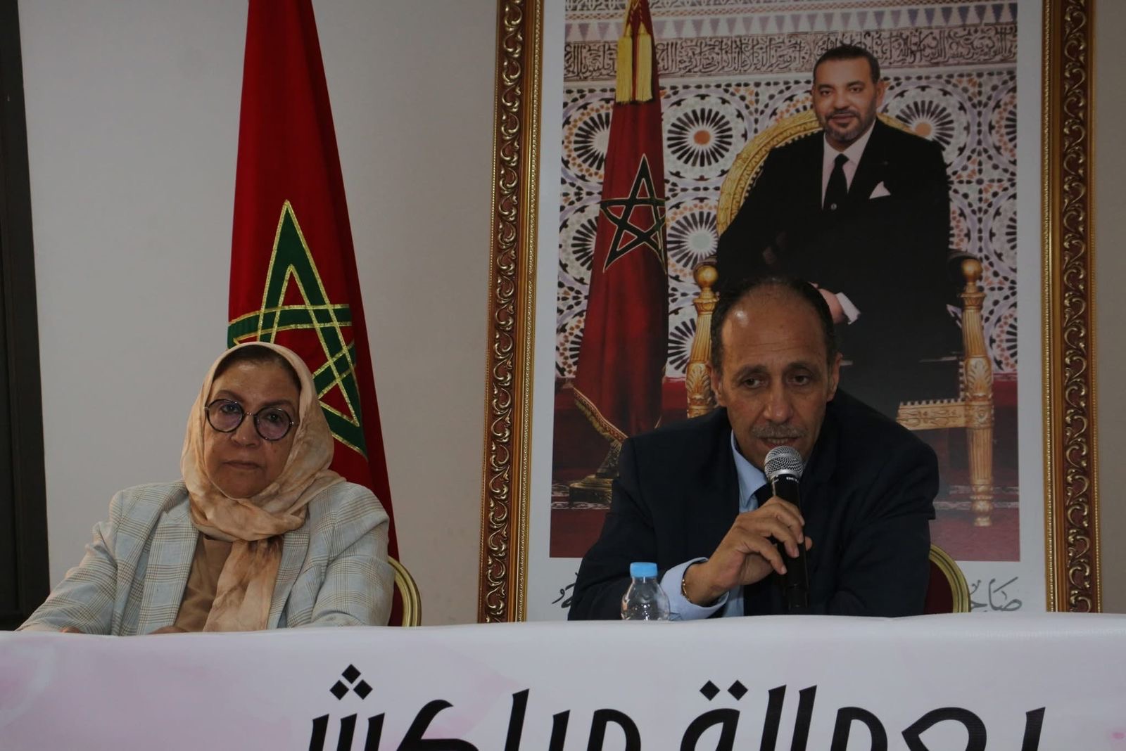 بالفيديو.. زيدوح يرأس دورة استثنائية لمجلس حزب الاستقلال بمراكش ويؤكد على تخليق الحياة العامة