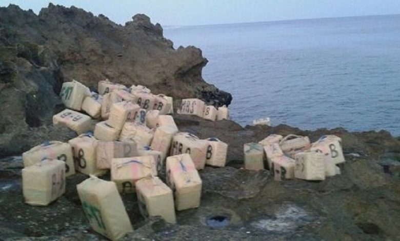 مياه بحر لالة فاطنة تلفظ حوالي 60 رزمة حشيش يستنفر درك بآسفي