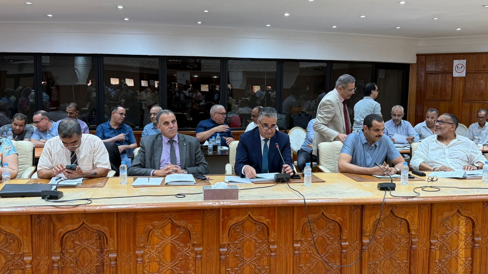 المجلس الجماعي لمراكش يعقد دورة استثنائية ويصادق على عدة نقاط تهم تنشيط المدينة وتنميتها