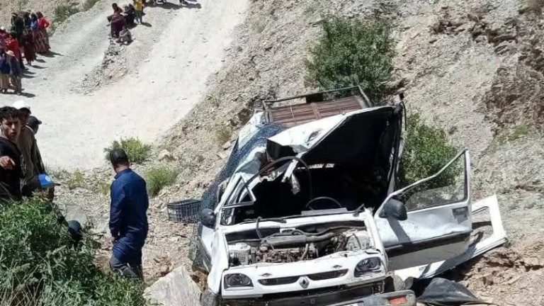 شيشاوة.. حادث مأساوي يودي بحياة سائق “نقل مزدوج” ويصيب شقيقه وابنه