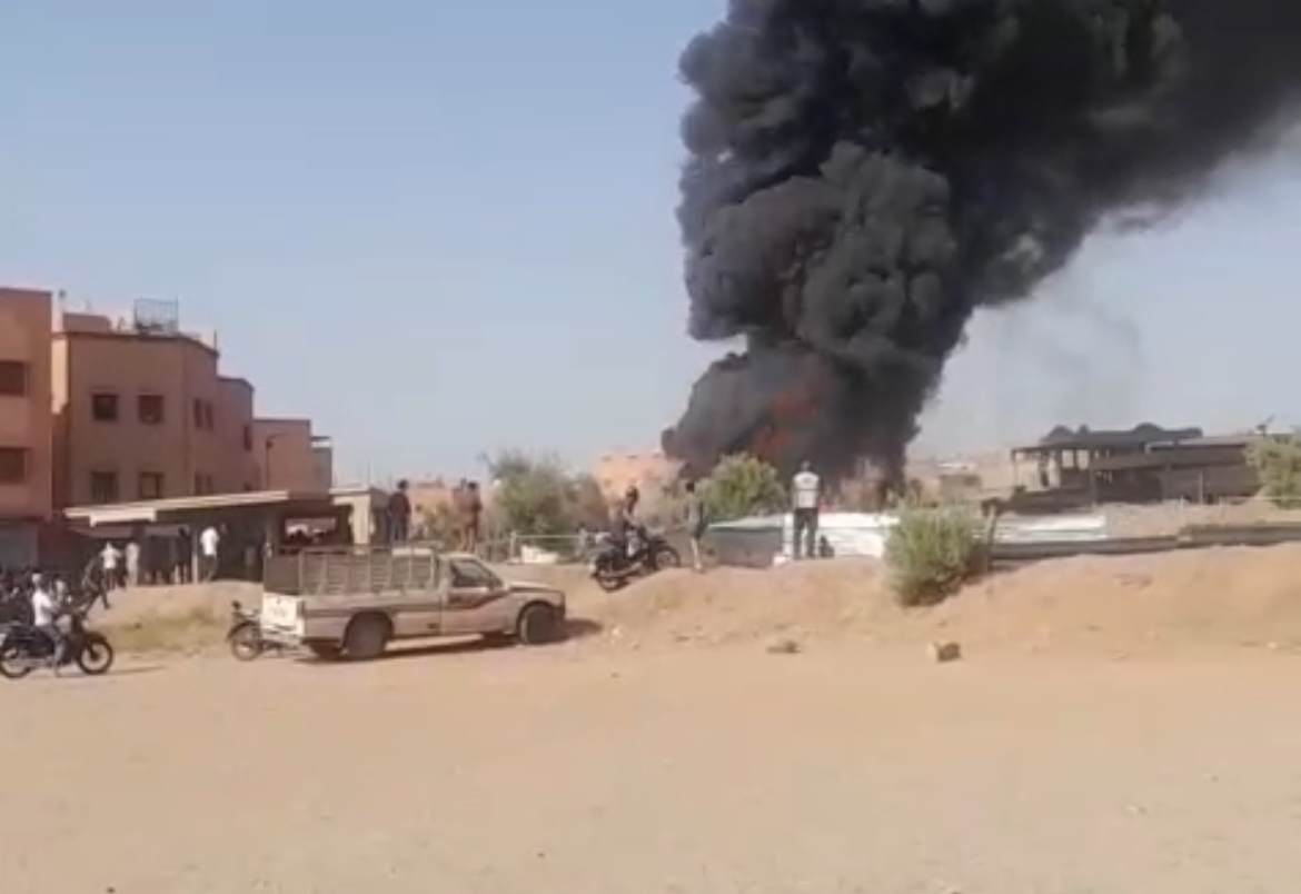 عاجل.. اندلاع حريق مهول بورش ربط مدرسة بالواد الحار بدوار أزيكي بمراكش