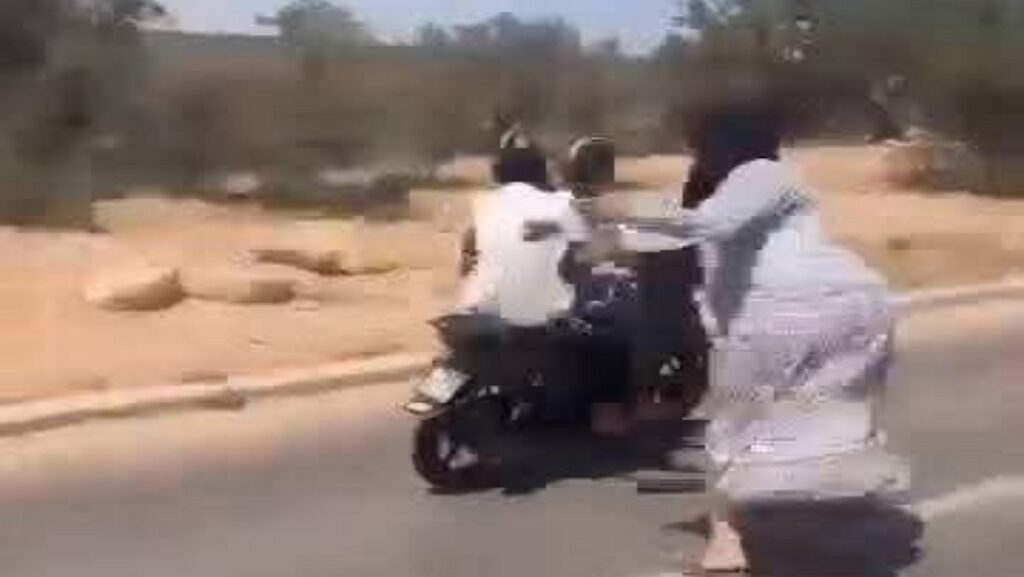 توقيف 3 متورطين في سرقة وعنف بطريق تغازوت-أكادير بعد انتشار فيديو صادم