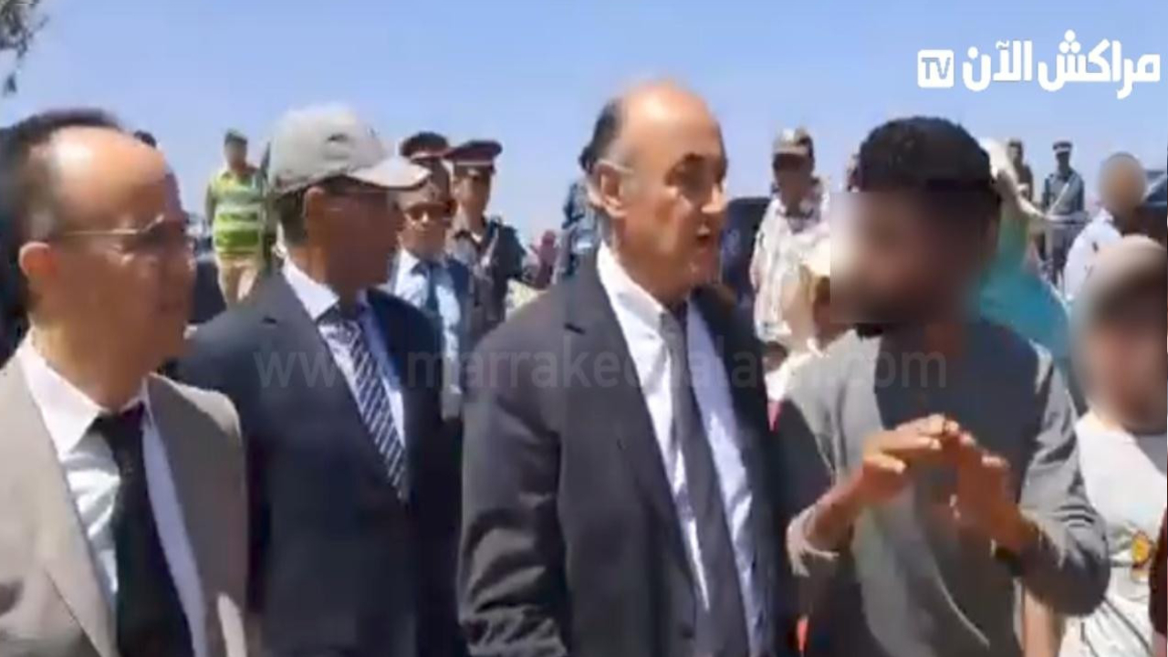 اليزيدي عامل قلعة السراغنة يتفقد مصابي حادث “تريبورتور” المأساوي بمستشفى السلامة