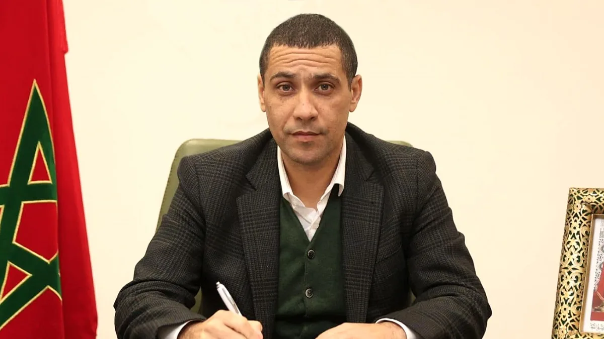 محمد بودريقة يمثل أمام المحكمة وينفي التهم الموجهة إليه ويطالب بخبرة تقنية