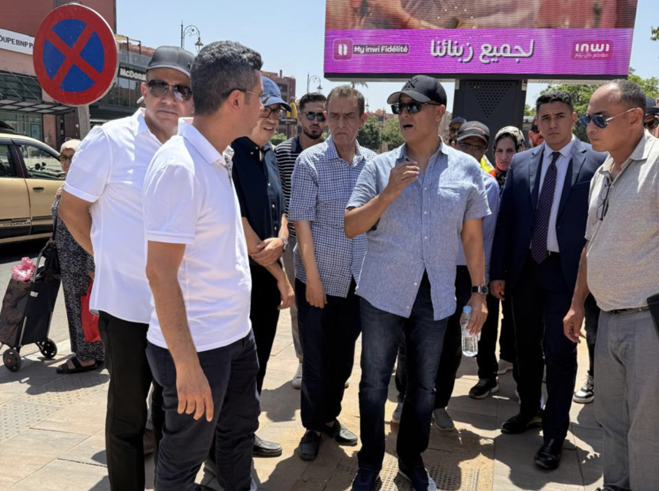 بعد زيارة الوالي بنشيخي.. ارتفاع وتيرة الاشغال بشارع محمد الخامس بمراكش