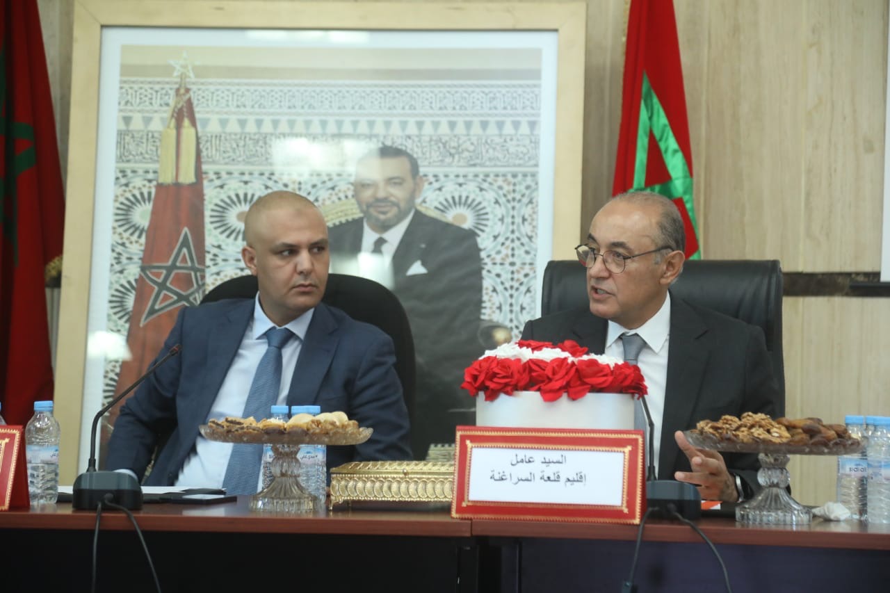 اليزيدي عامل إقليم قلعة السراغنة يعقد لقاءً تواصلياً مع أعضاء المجلس الجماعي للعطاوية