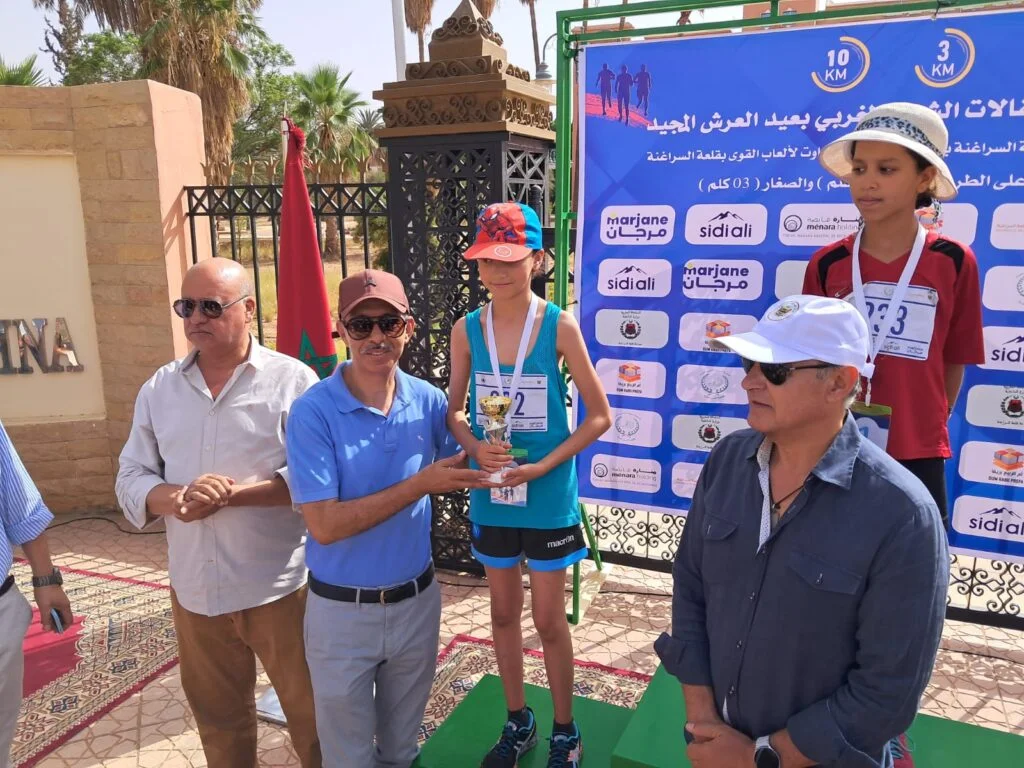 بحضور اليزيدي عامل الاقليم.. قلعة السراغنة تحتفل بعيد العرش بسباق على الطريق