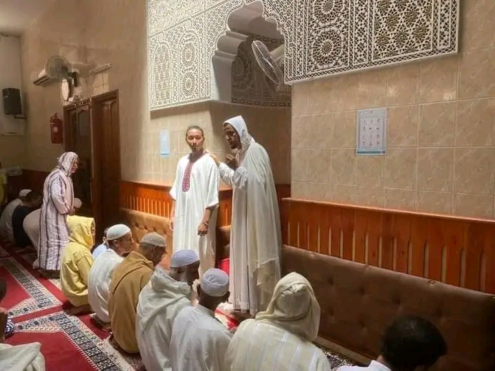 أجنبي يعتنق الإسلام في سن 78 بالصويرة ويختار اسم “عبد الله”