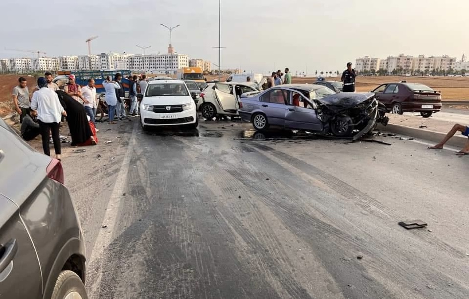 مصرع 5 أشخاص في اصطدام سيارة و”بيكوب” بسيدي بنور