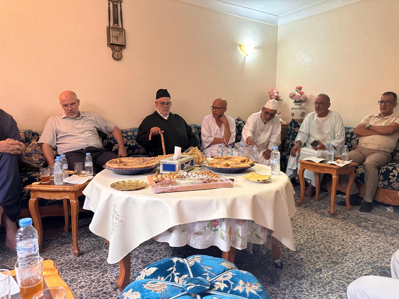 عبد الإله بنكيران يقدم واجب العزاء في وفاة العلامة لحسن وجاج بمراكش عبد الإله بنكيران يقدم واجب العزاء في وفاة العلامة لحسن وجاج بمراكش