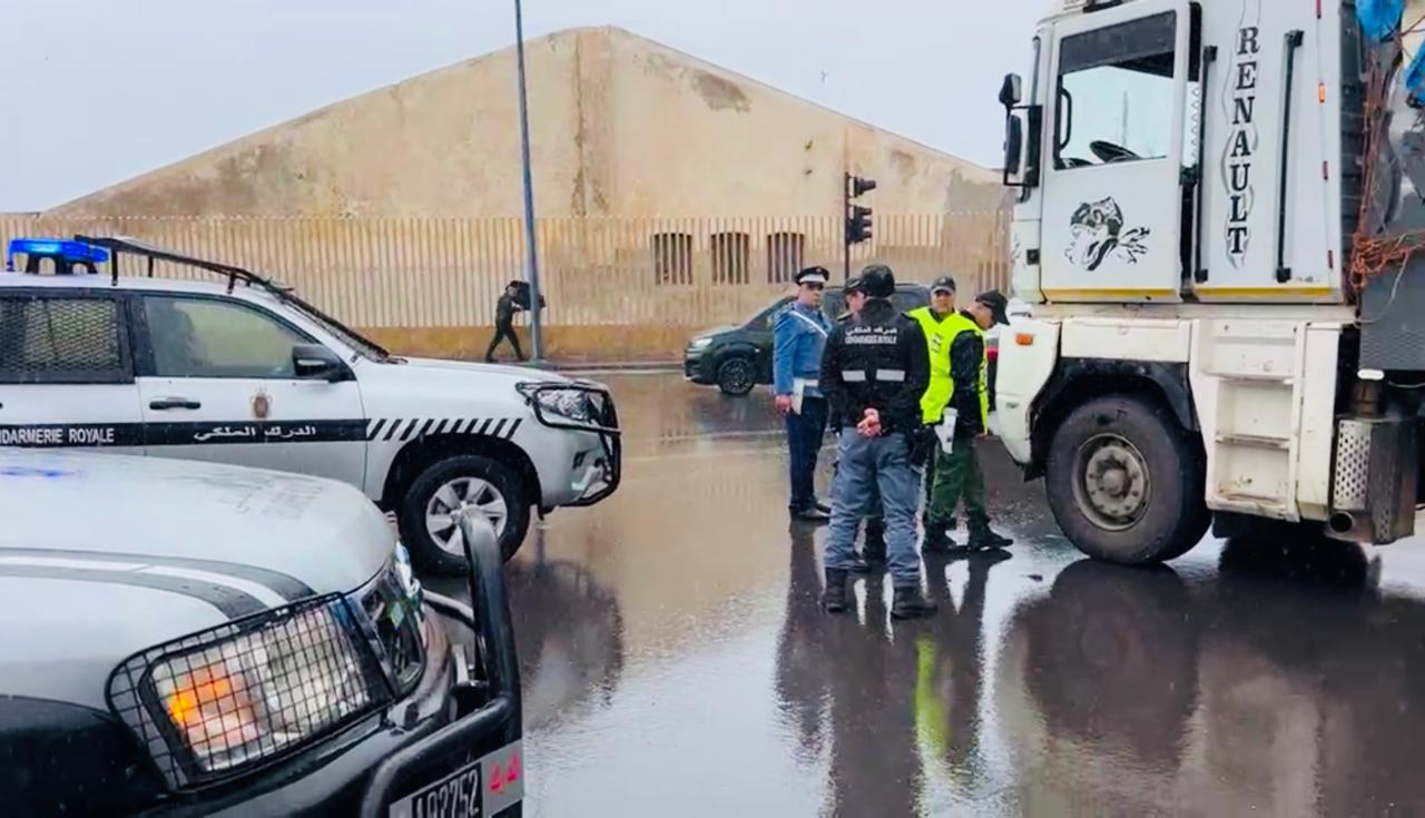 عناصر الدرك توقف سيارة محملة بأكثر من طنين من المخدرات بشيشاوة