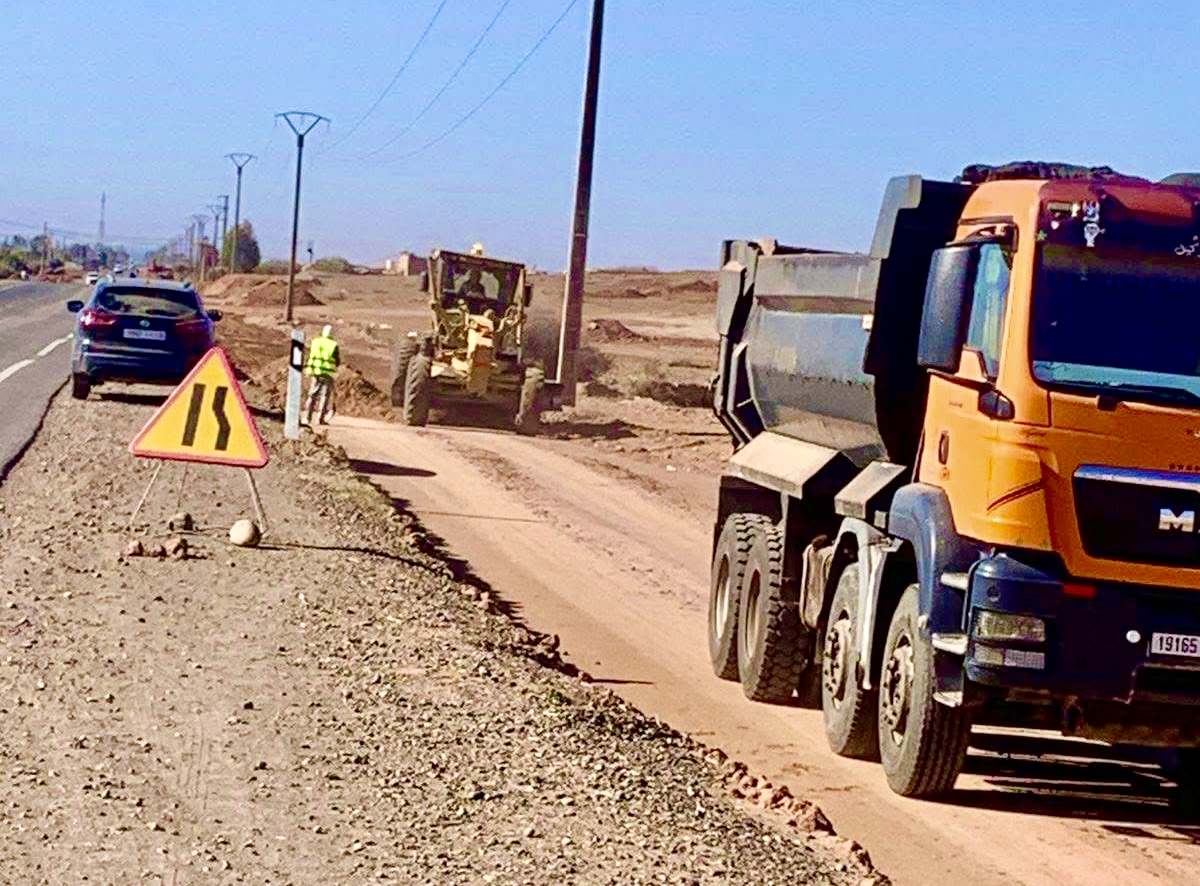 انقطاع مؤقت لحركة السير على مستوى الطريق الوطني الرابط بين سيدي قاسم وباب تيسرا