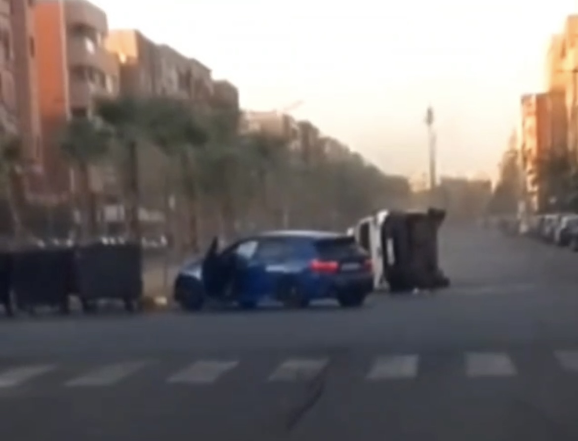 مراكش.. انقلاب سيارة في حادث سير بالازدهار +فيديو