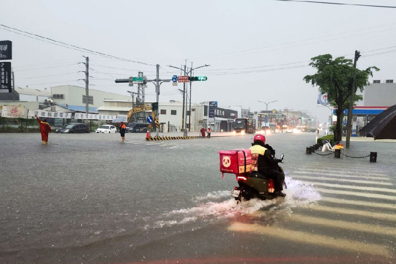 إجلاء أكثر من 2500 شخص في كوريا جراء الأمطار الغزيرة