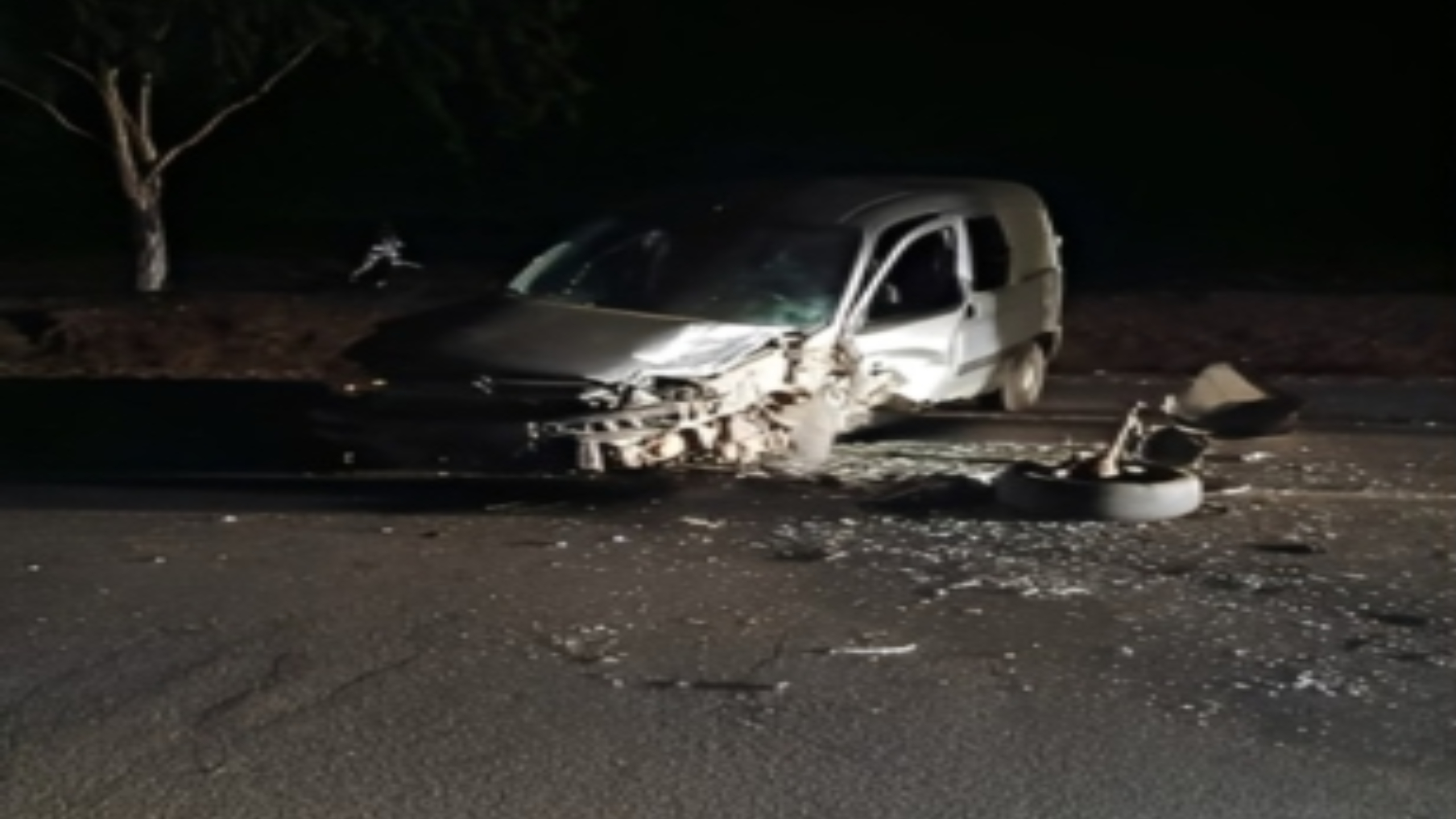 اصطدام عنيف وانقلاب سيارة على طريق ابن جرير يخلف إصابات في صفوف الركاب