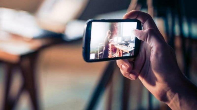 تسريب محادثة جنسية مصورة على”واتساب” لمسؤول يهز قلعة السراغنة تسريب محادثة جنسية مصورة على”واتساب” لمسؤول يهز قلعة السراغنة
