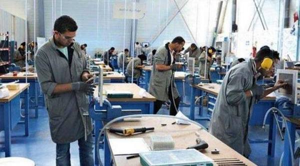5 جهات ضمنها مراكش ـ آسفي تضم %72,3 من مجموع النشيطين البالغين من العمر 15 سنة فما فوق 5 جهات ضمنها مراكش ـ آسفي تضم %72,3 من مجموع النشيطين البالغين من العمر 15 سنة فما فوق