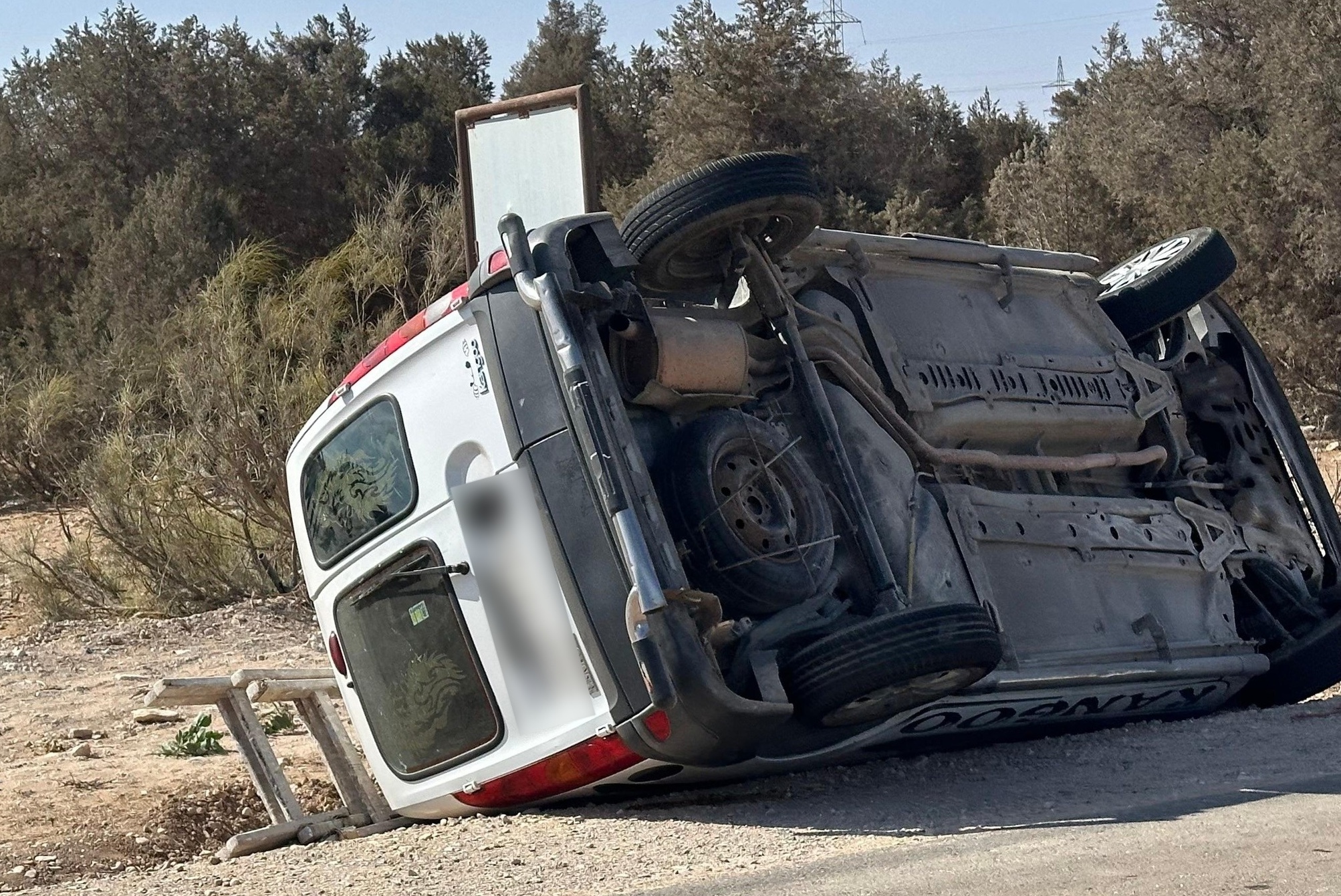 انقلاب سيارة يثير حالة استنفار بـ “دوار العرب” نواحي الصويرة