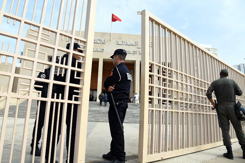 مسؤول بالنيابة العامة ينفي إدعاءات بتهديد طفل يتهم خاله بالاستغلال الجنسي
