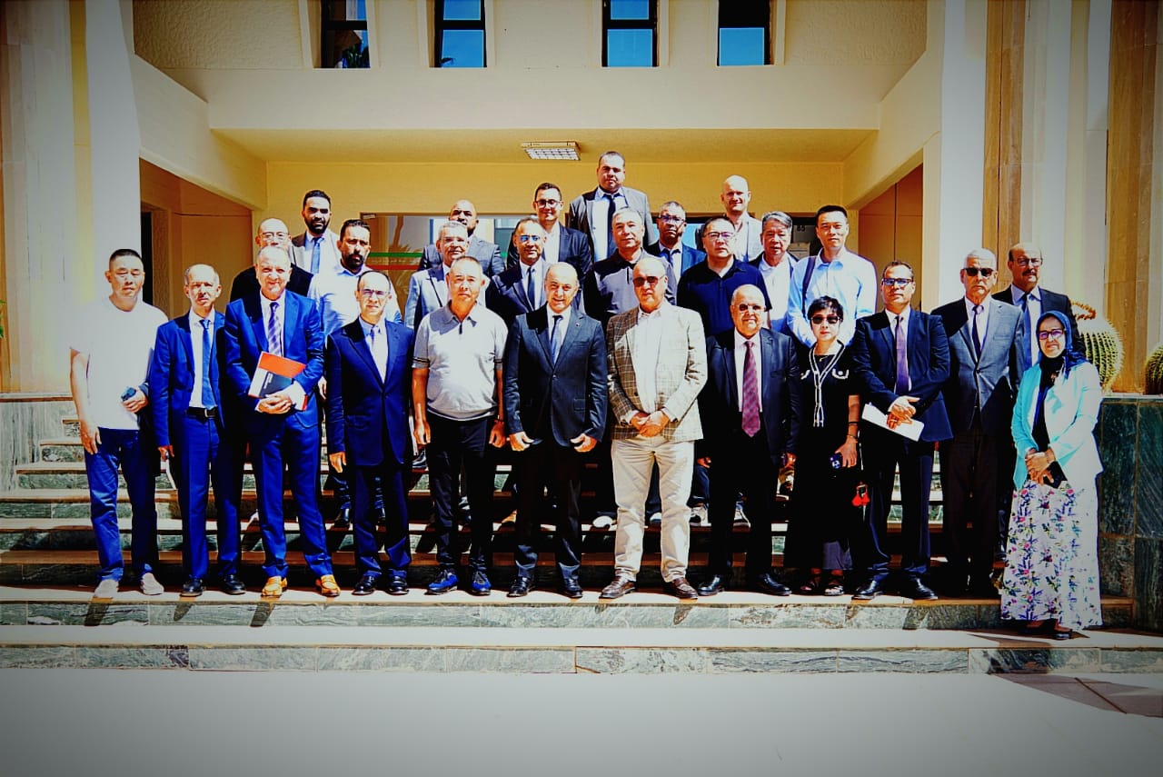 اليزيدي عامل إقليم قلعة السراغنة يستقبل وفدًا صينيًا لبحث فرص الاستثمار