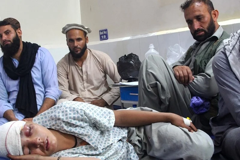 حصيلة زلزال أفغانستان ترتفع الى 800 قتيل و2700 جريحا