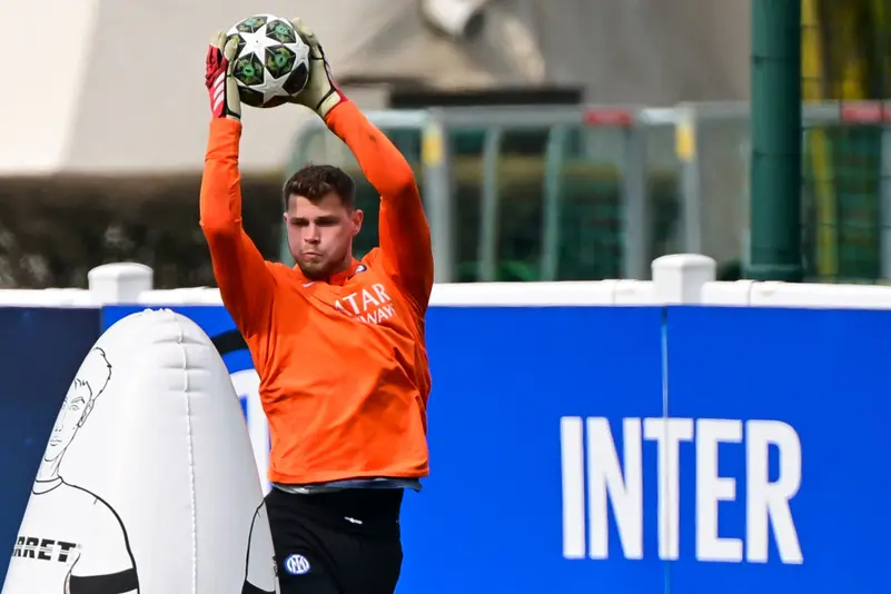 حارس إنتر يدهس رجلا مسنا على كرسي متحرك ويقتله