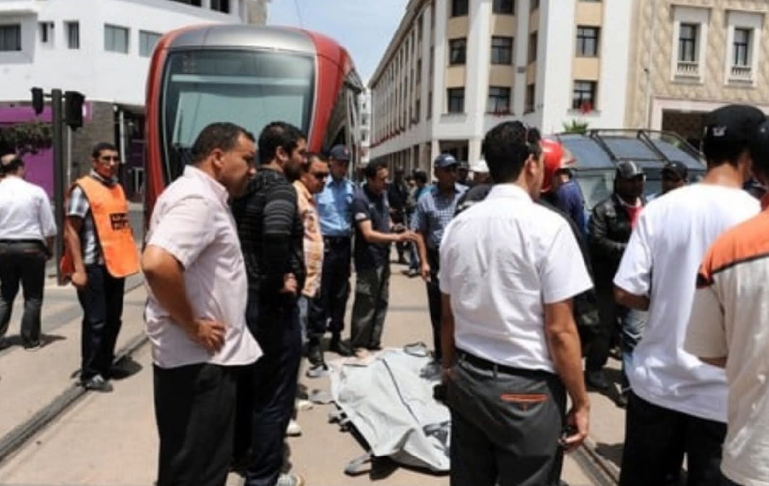 فاجعة بالبيضاء.. دهس تلميذ قرب محطة الترامواي بالبيضاء